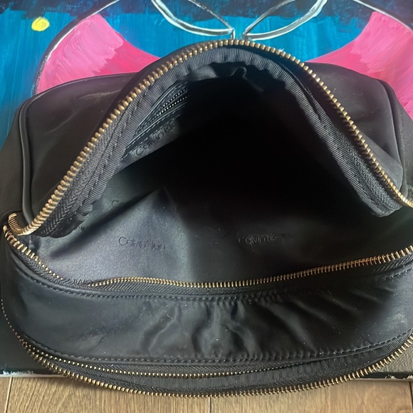 black calvin klein purse , worn once - Picture 5 of 6